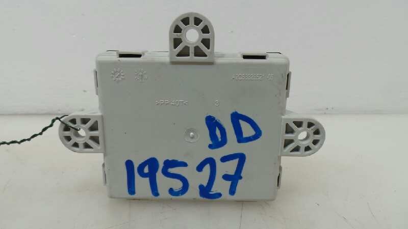 MODULO CONFORT VOLVO V40 CROSS COUNTRY 2012- (31433919 1111729)