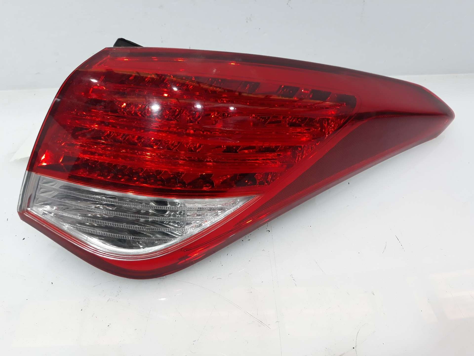 PILOTO TRASERO DERECHO HYUNDAI I40 2012- (924023Z3 1490397)