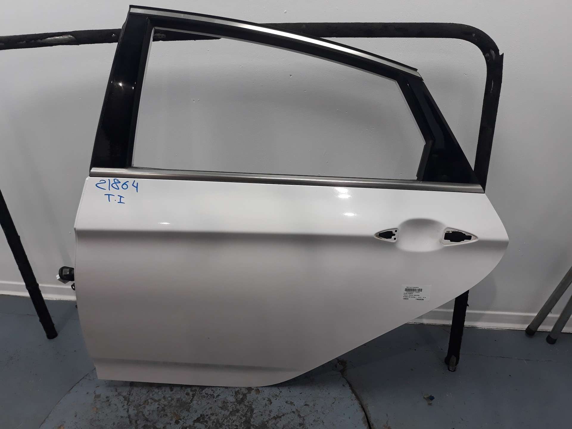 PUERTA TRASERA IZQUIERDA HYUNDAI I40 2012- (770033Z300 1490404)