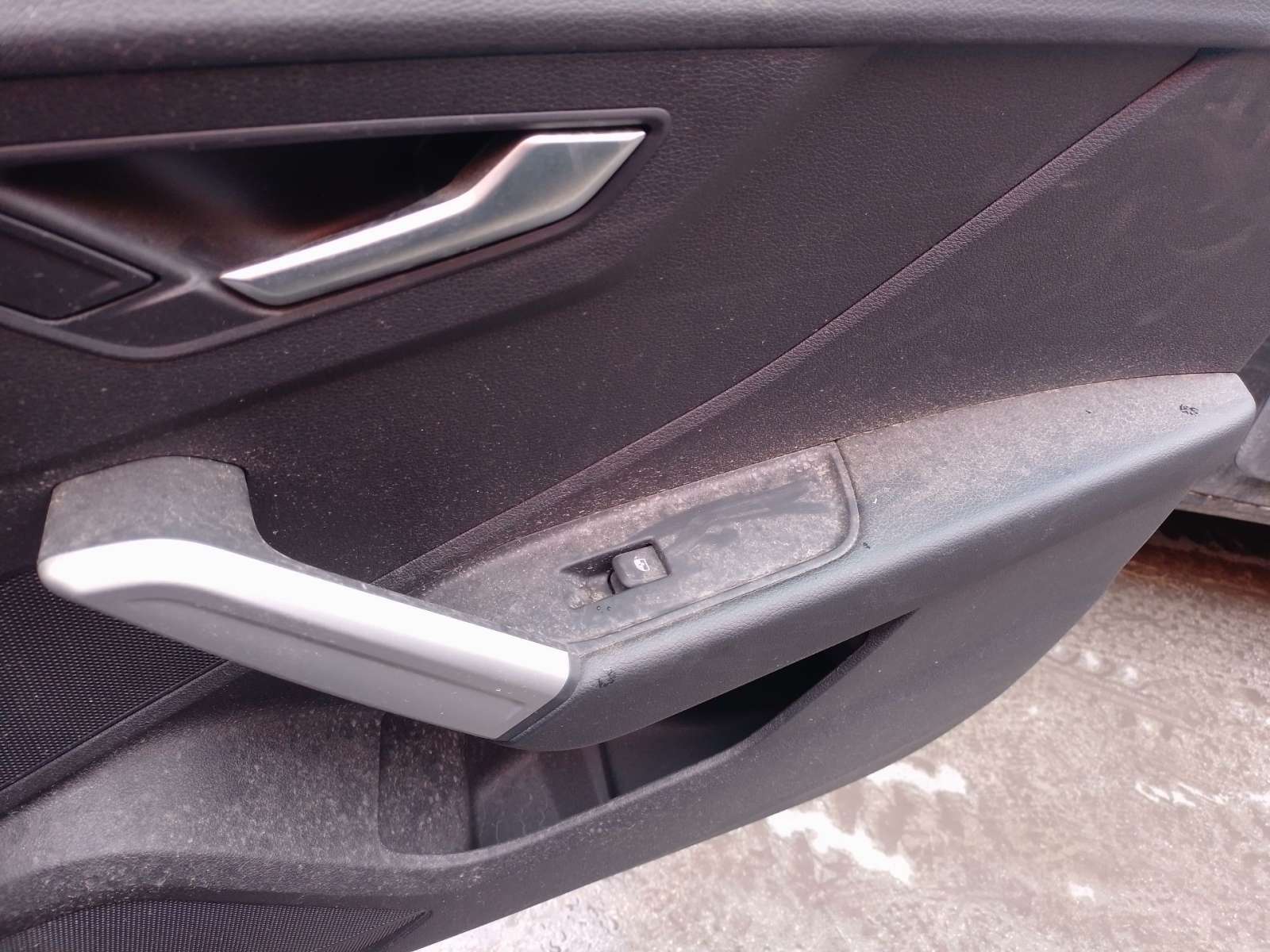 MANDO ELEVALUNAS DELANTERO DERECHO AUDI Q2 (GAB, GAG) 2016- (8V0959855B 1512475)