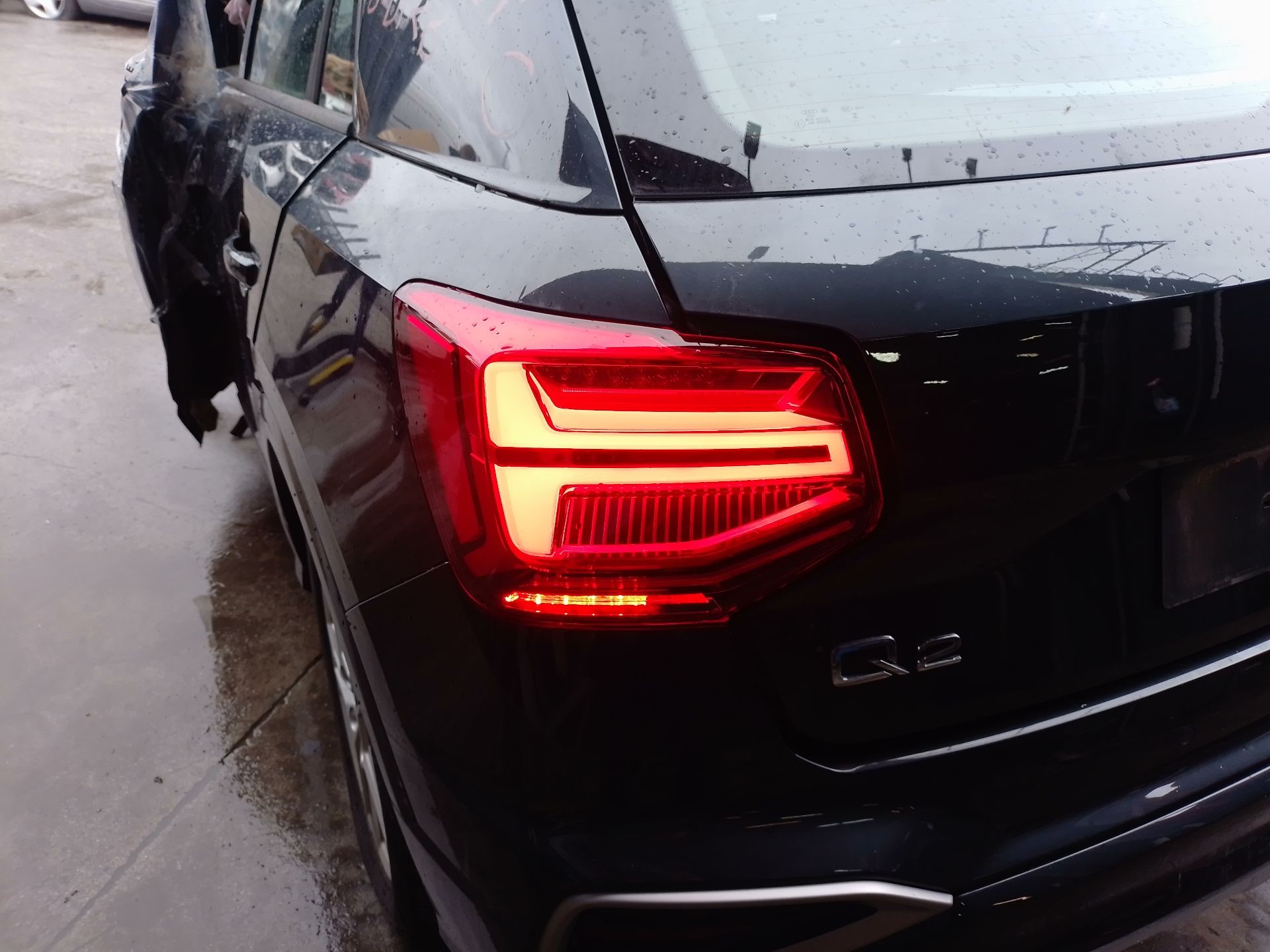 PILOTO TRASERO IZQUIERDO 81A945069B 