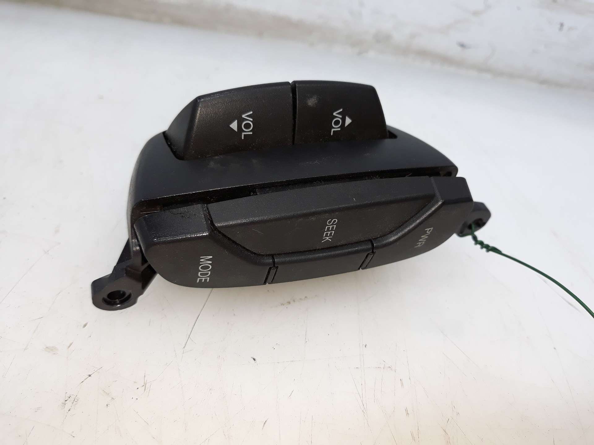 MANDO VOLANTE CHEVROLET CAPTIVA 2006-2016 (96628528 1538264)