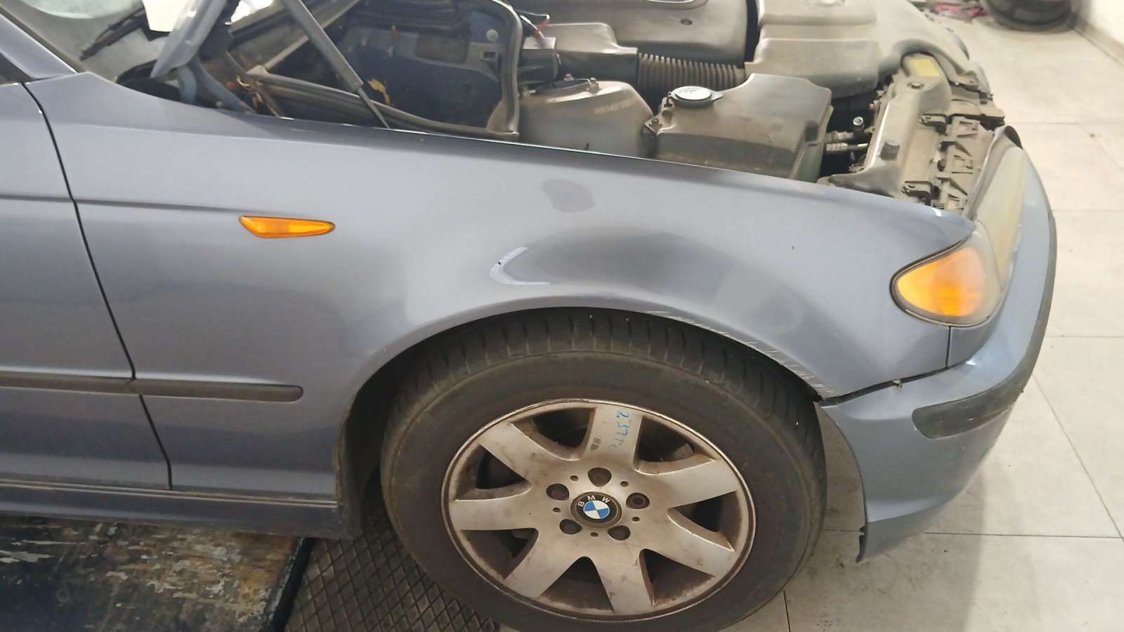 ALETA DELANTERA DERECHA BMW 3 (E46) 1997-2005 (41357042324 1777644)