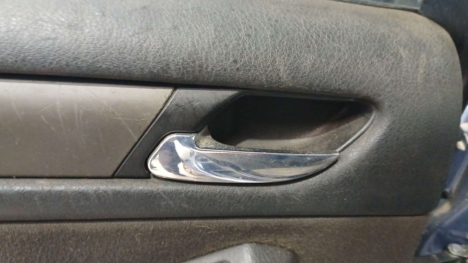 MANETA INTERIOR TRASERA IZQUIERDA BMW 3 (E46) 1997-2005 (51428200751 1777722)