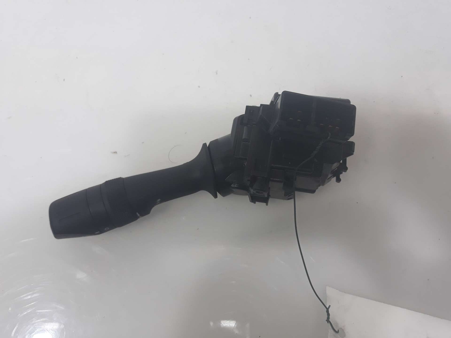 MANDO LIMPIA TOYOTA RAV 4 2012-2019 (846521A860 1353667)