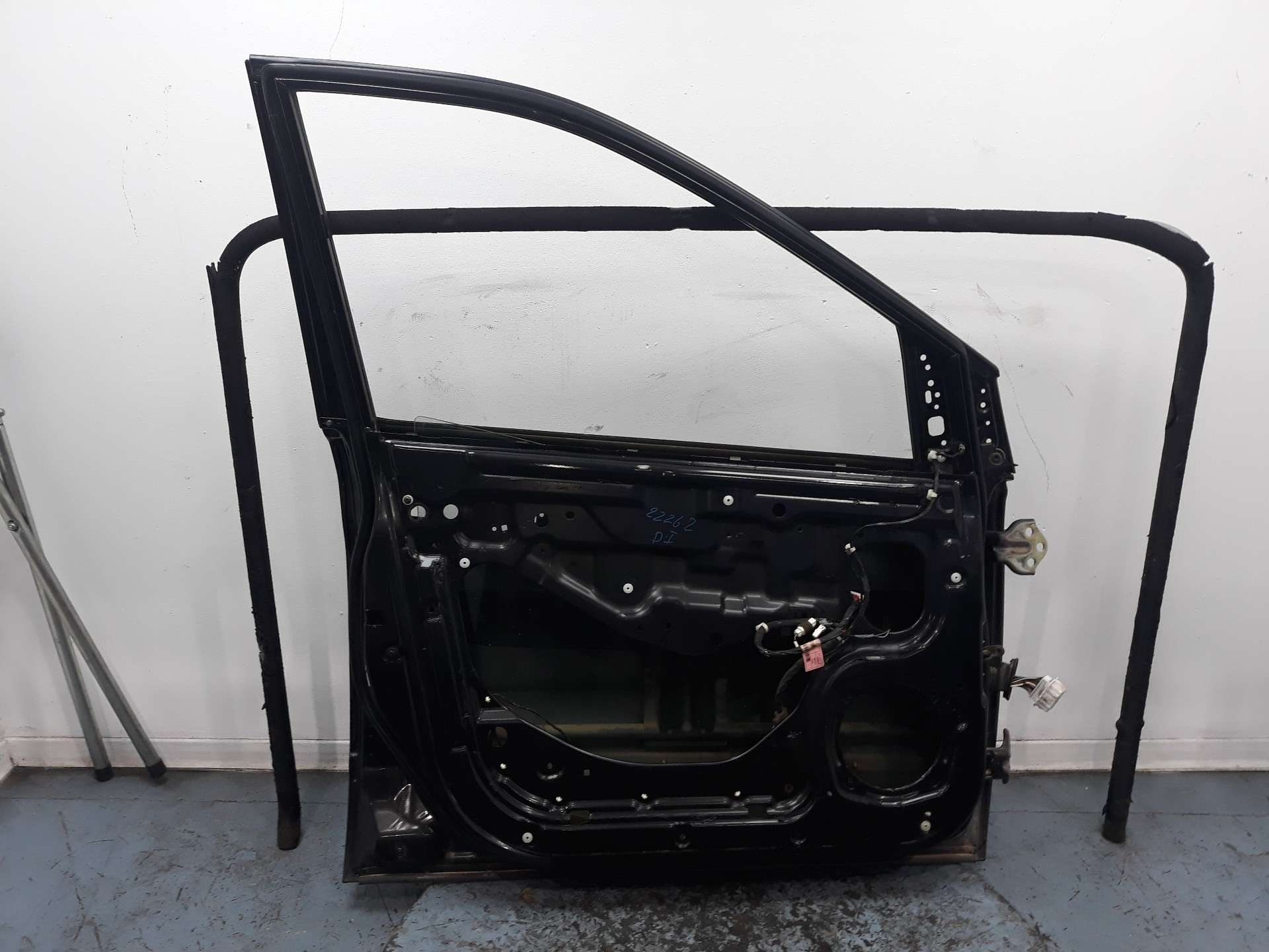 PUERTA DELANTERA IZQUIERDA SSANGYONG KYRON 2005-2011 (6201109106 1539095)