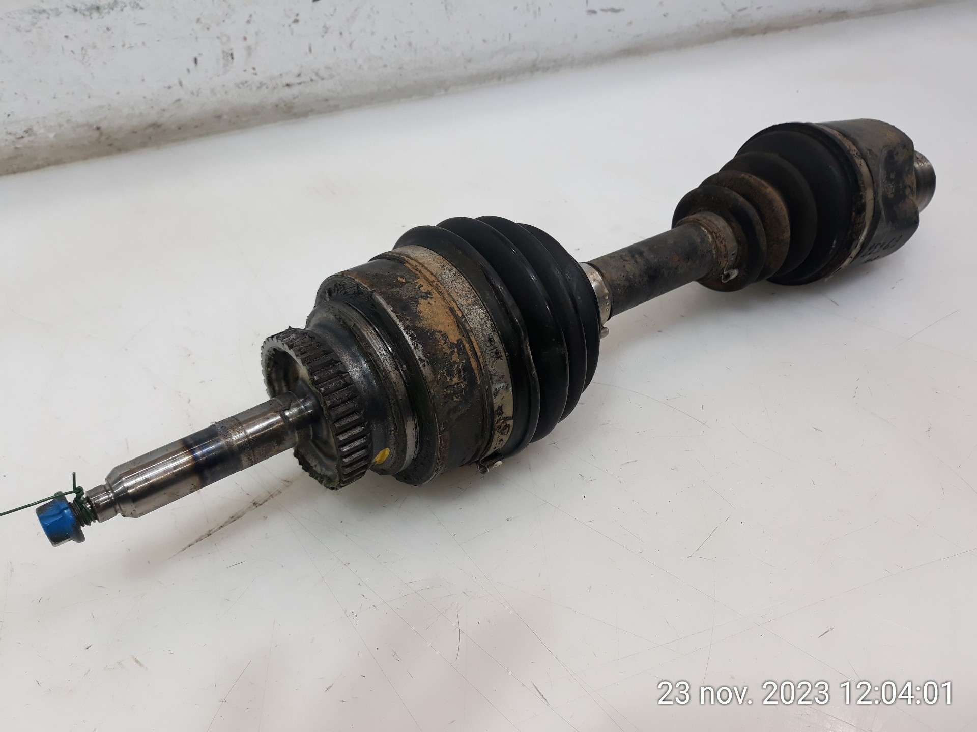 TRANSMISION DELANTERA DERECHA SSANGYONG KYRON 2005-2011 (4130009002 1539109)