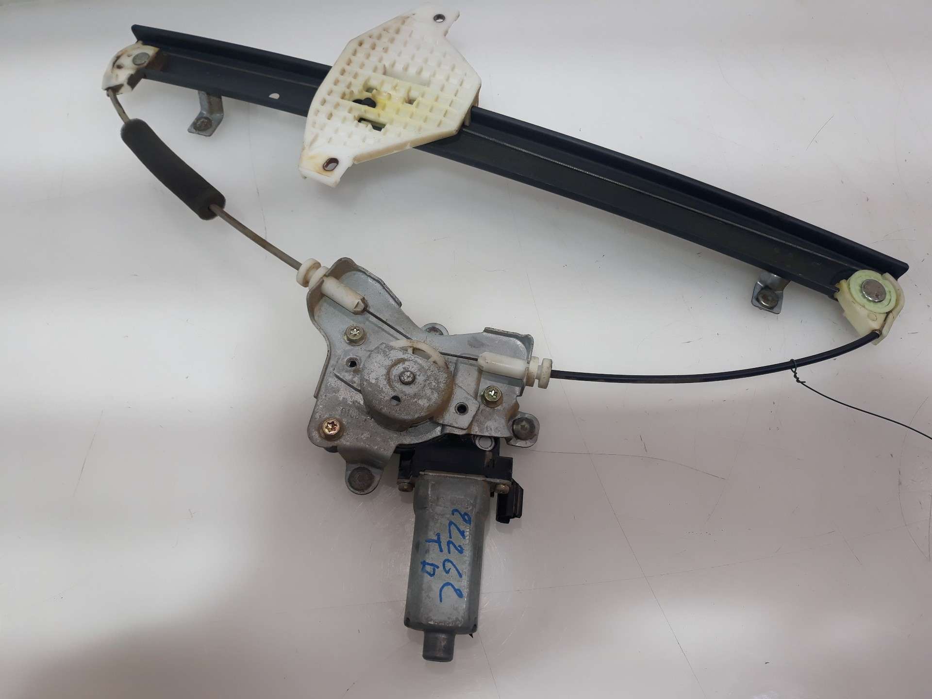 ELEVALUNAS TRASERO DERECHO SSANGYONG KYRON 2005-2011 (7332109002 1539119)