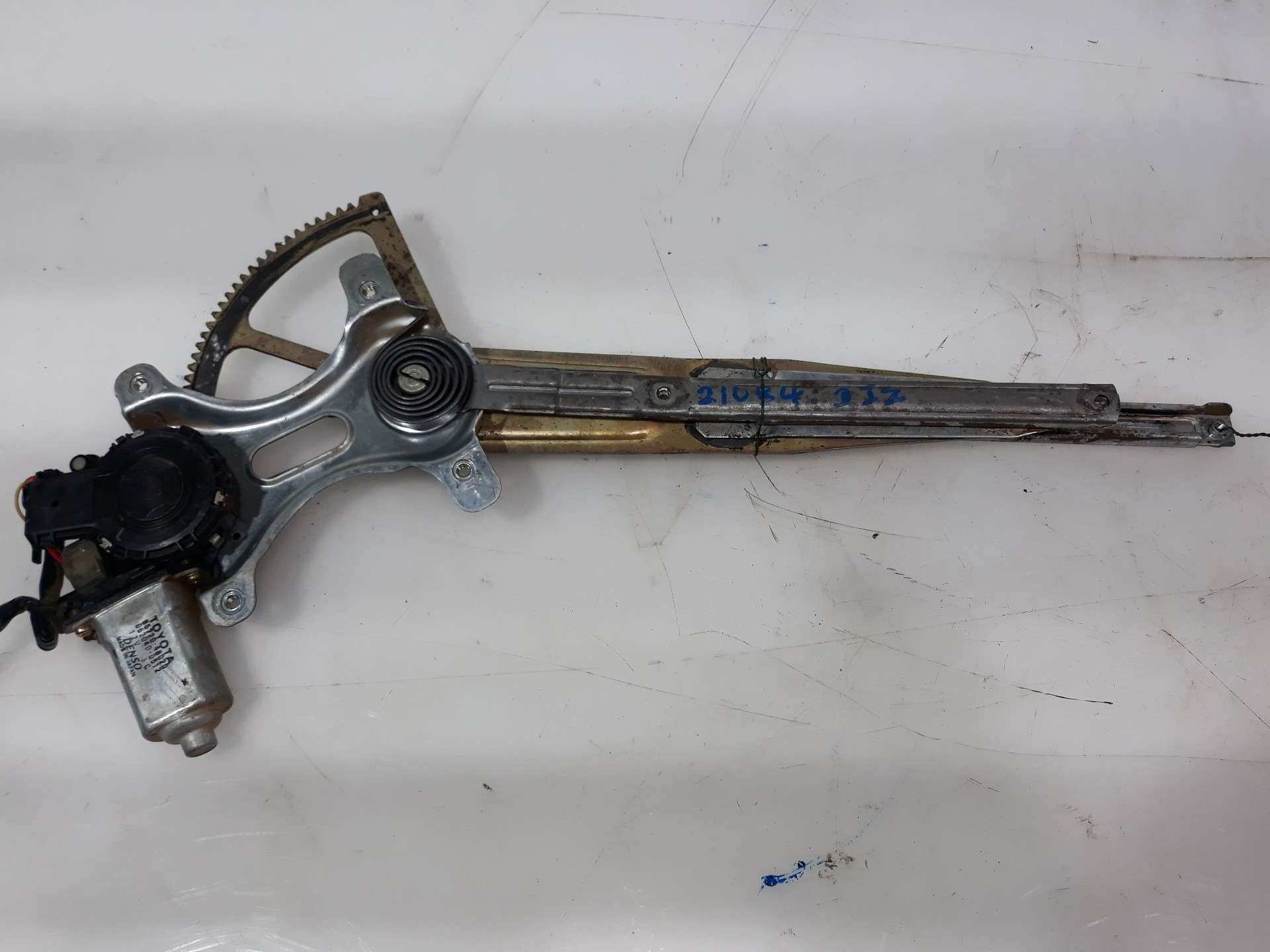 ELEVALUNAS DELANTERO IZQUIERDO LEXUS RX (MCU15) 1998-2003 (6980248010 1354558)